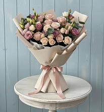 Букет цветов из:  Розы и Лизиантусы в Ильинке Астраханской области