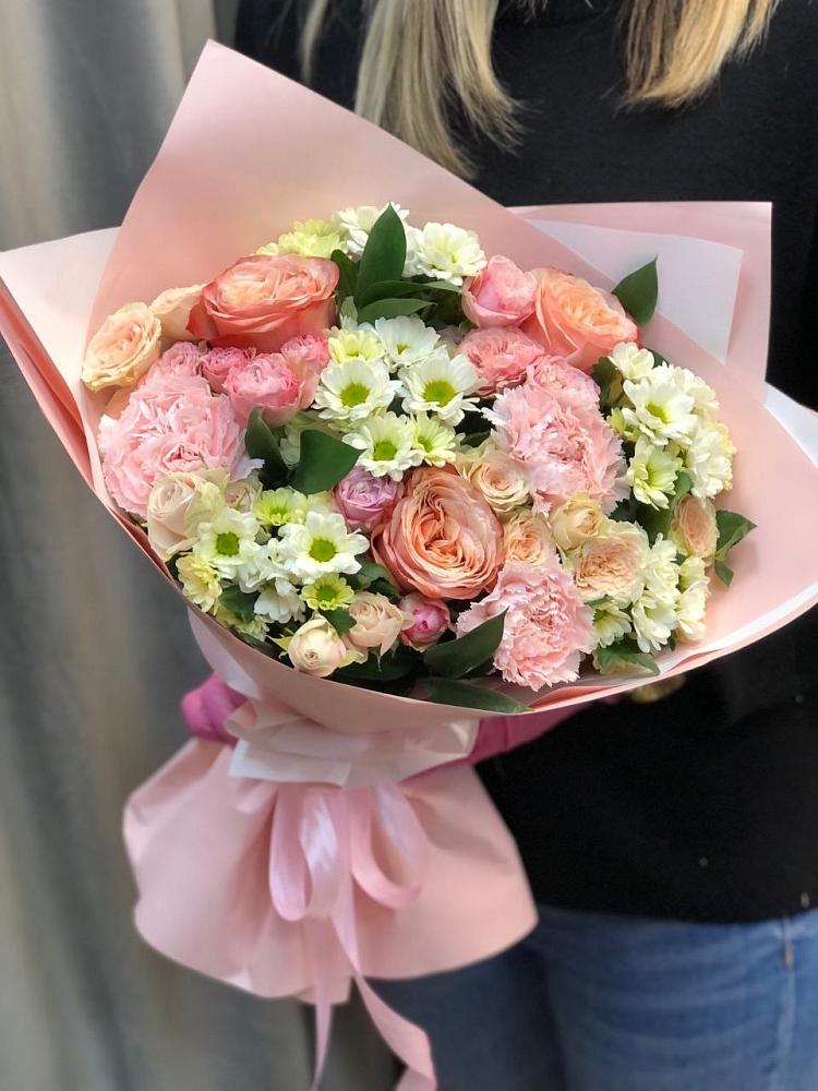 Букет цветов из: Гвоздики, Розы и Хризантемы в Ильинке Астраханской области