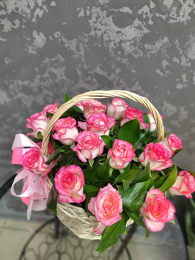Цветочная композиция из Розы в корзине в Ильинке Астраханской области