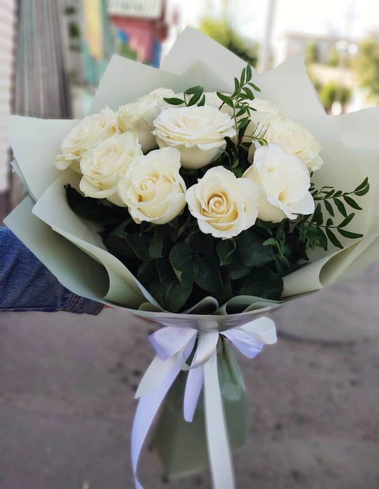 Букет Белые розы Проуд в Ильинке Астраханской области