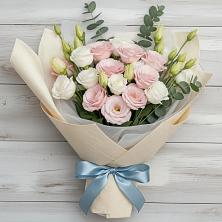 Букет цветов из:  Лизиантусы в Ильинке Астраханской области