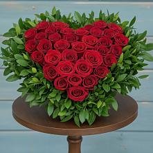 Цветочная композиция из Розы в виде сердца в Ильинке Астраханской области