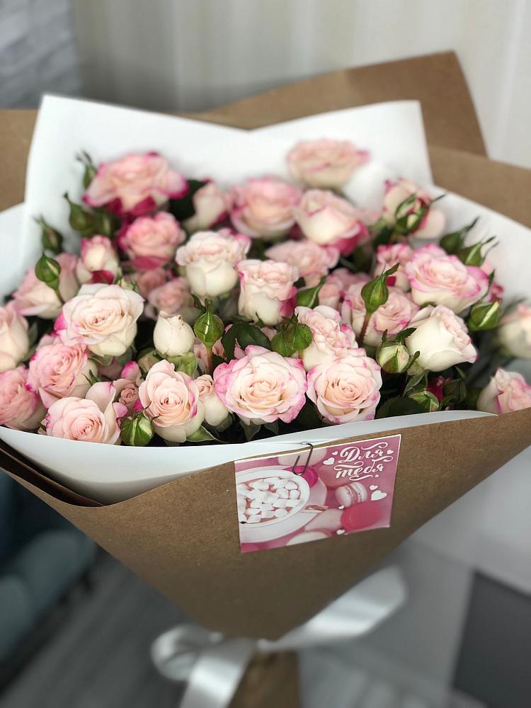 Букет цветов из: Розы в Ильинке Астраханской области