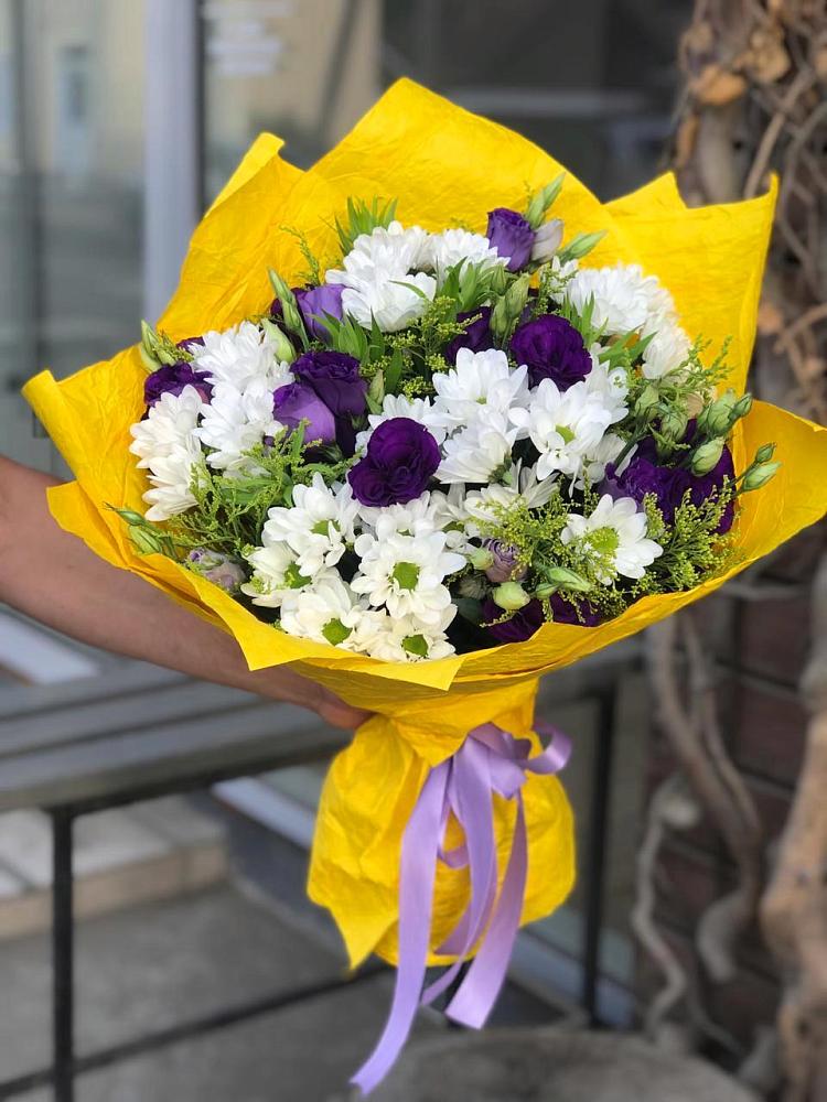Букет цветов из: Ирисы, Хризантемы и Ромашки в Ильинке Астраханской области