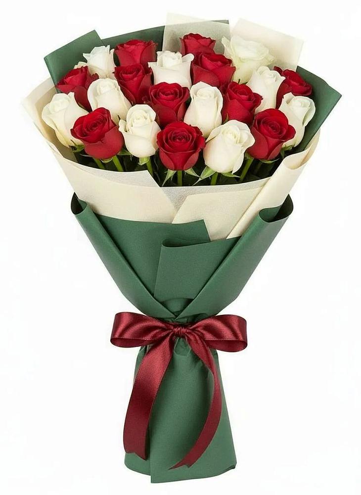 Букет Микс из красных и белых роз в Ильинке Астраханской области
