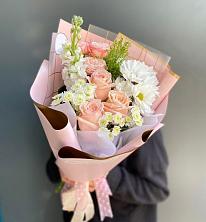 Букет цветов из:  Хризантемы и Розы в Ильинке Астраханской области