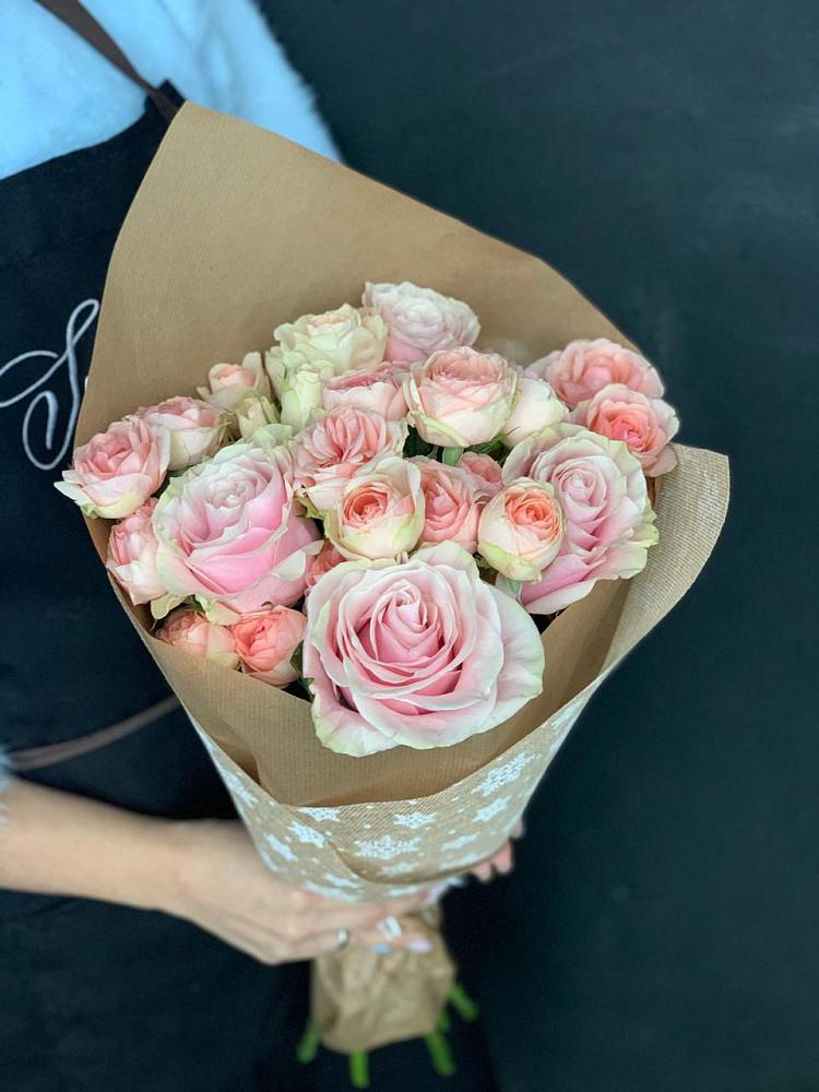 Букет цветов из: Хризантемы и Розы в Ильинке Астраханской области