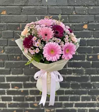 Букет цветов из:  Герберы и Хризантемы #REPLACE_PRED# Ильинке Астраханской области